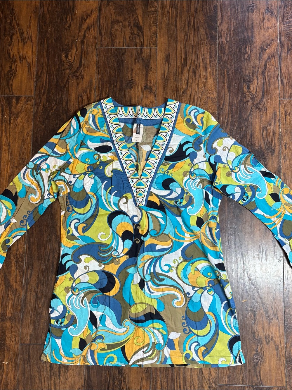 Women’s Multi-Color Blue and Black V-Neck Cotton Tunic Size Large